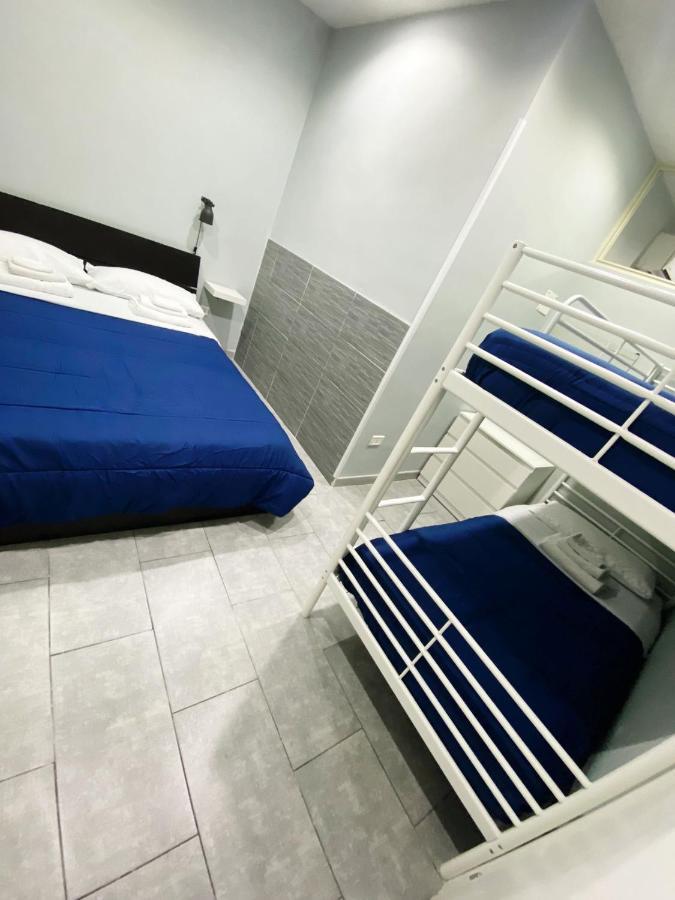 Apartamento La Dimora Aragonese Nápoles Exterior foto