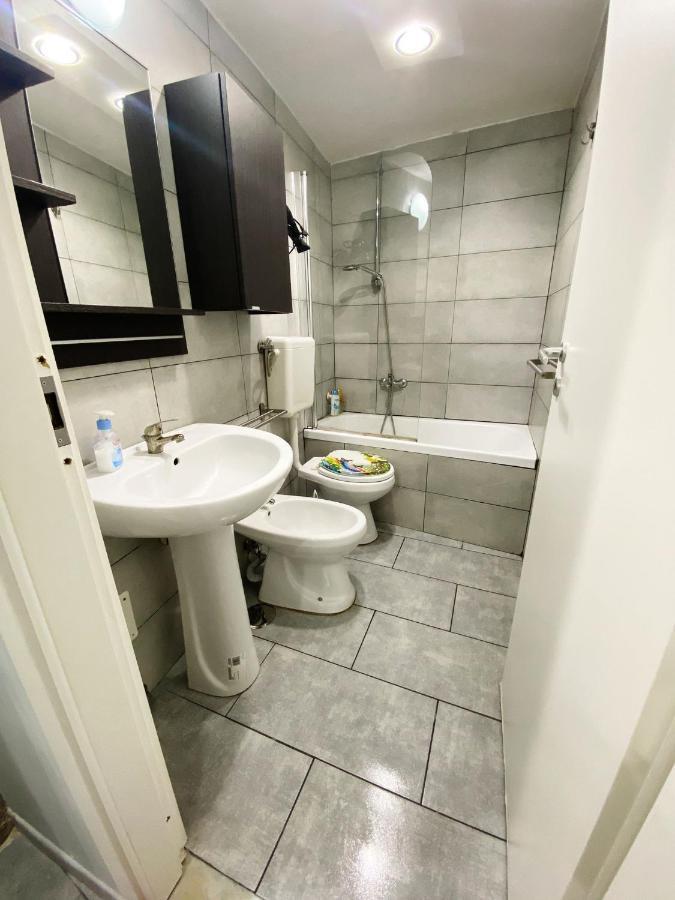 Apartamento La Dimora Aragonese Nápoles Exterior foto